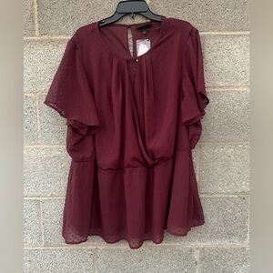 NWT Lane Bryant Blouse Size 28 Burgundy Textured Dot Elastic Waist Short Sleeve